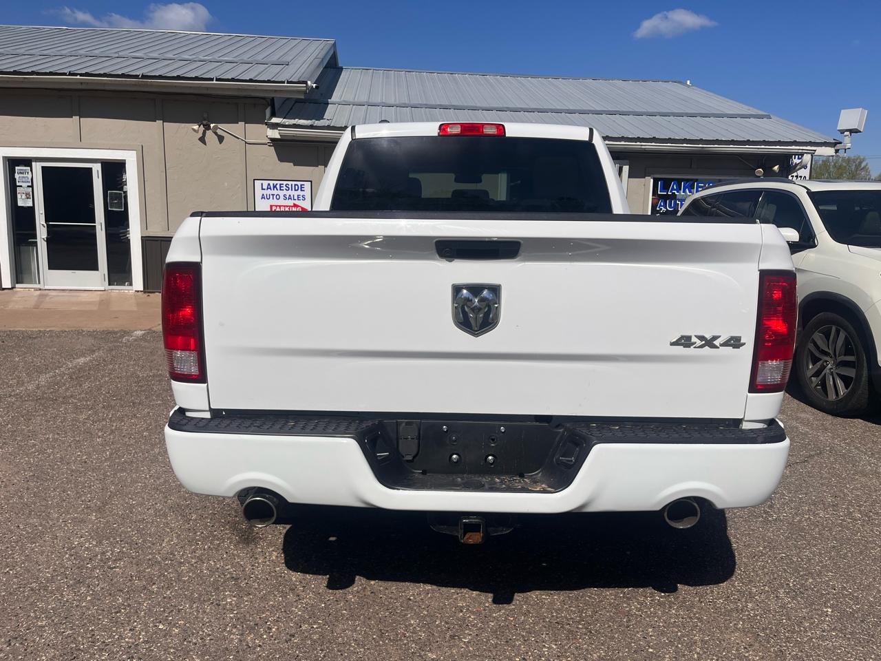 RAM 1500 Classic Express 4x4 Crew Cab 5'7" Box 2019