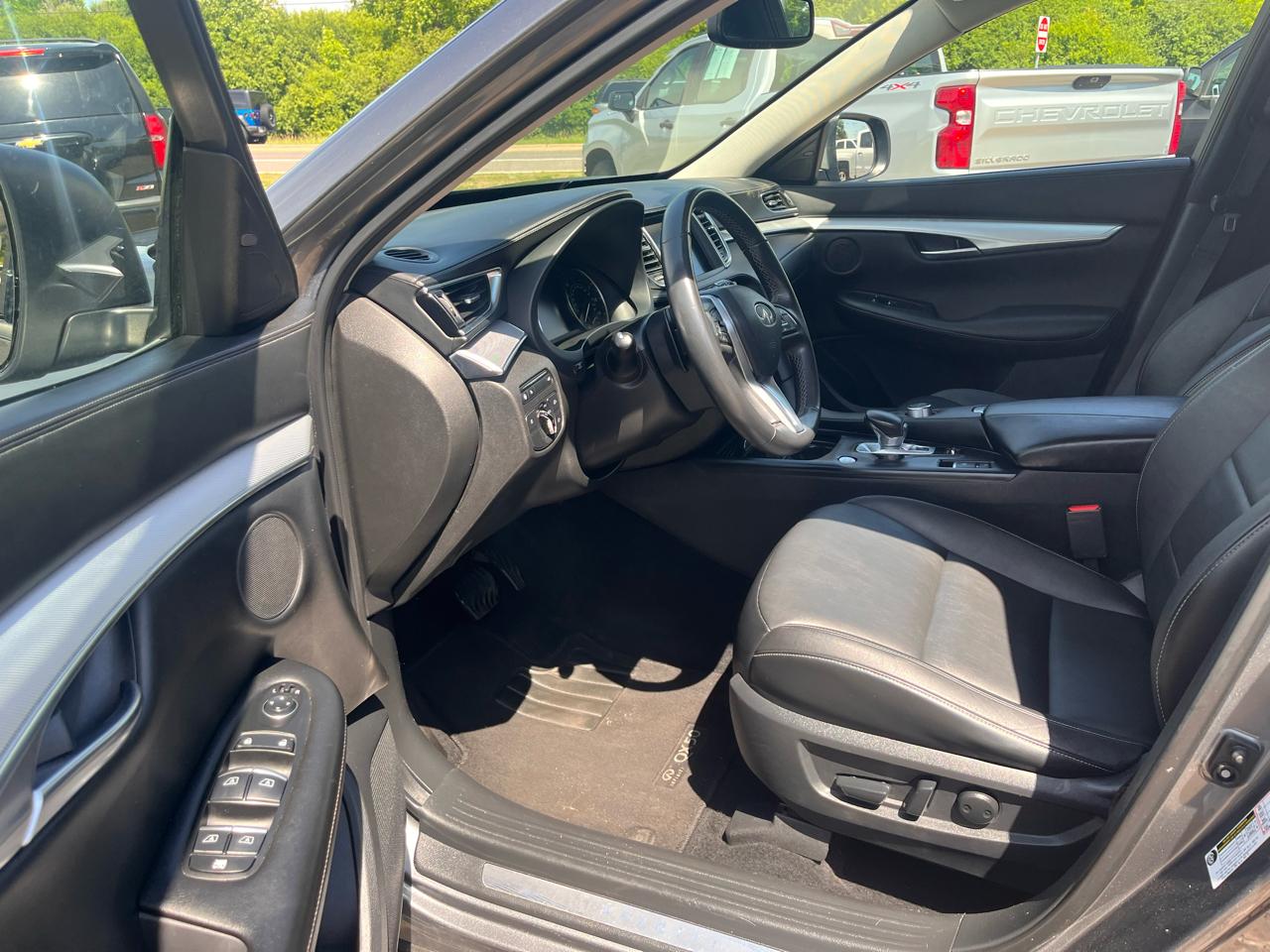 Infiniti QX50 LUXE 2021