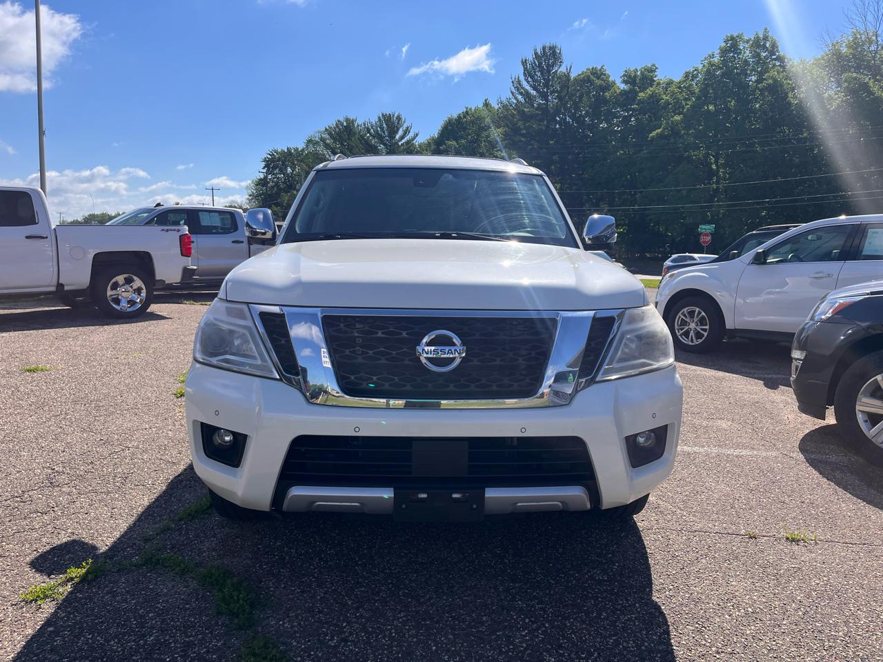 Nissan Armada Platinum AWD 2017