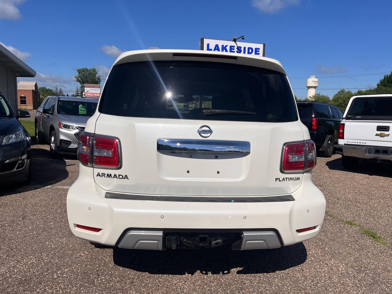 Nissan Armada Platinum AWD 2017