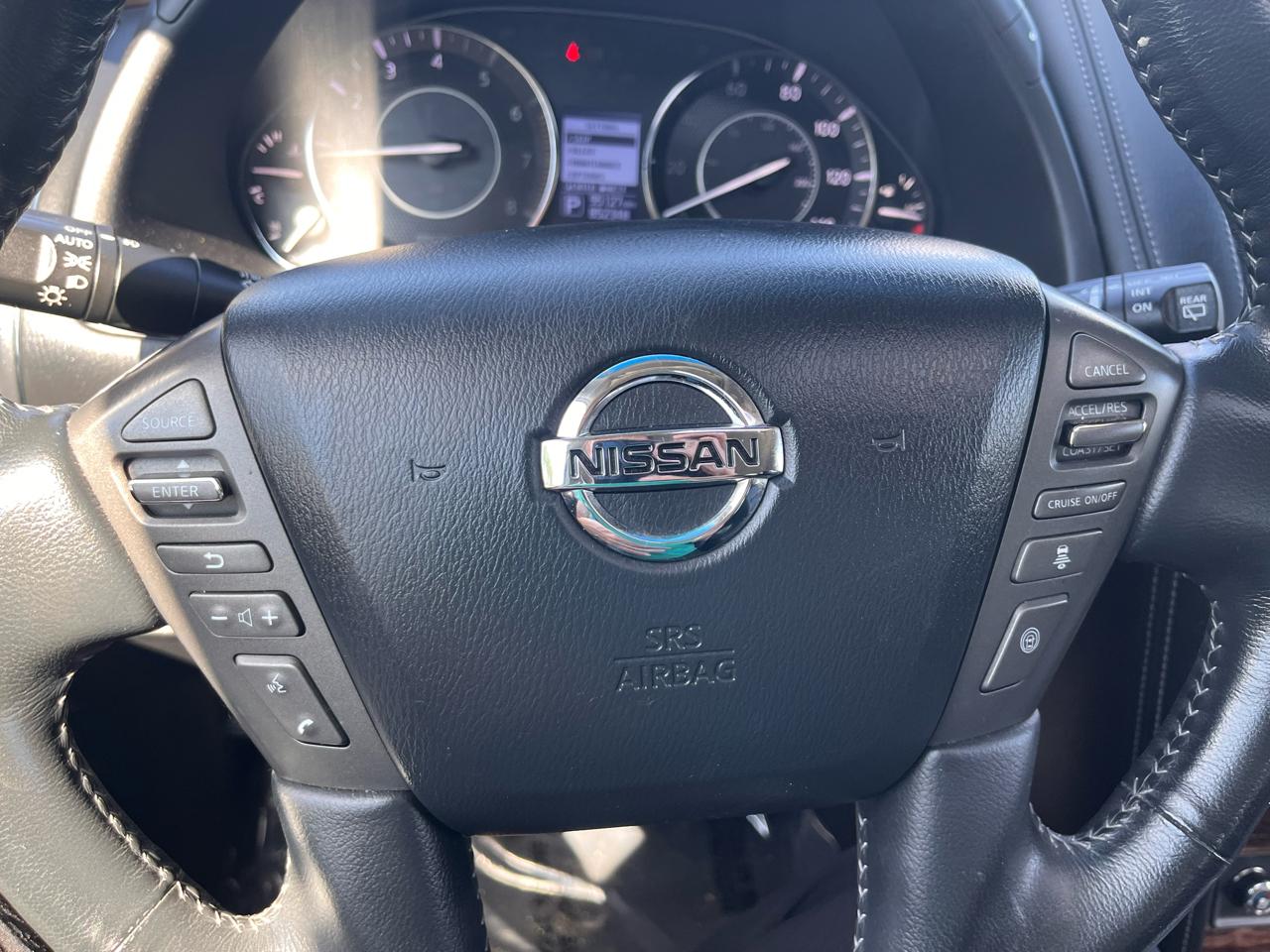 Nissan Armada Platinum AWD 2017