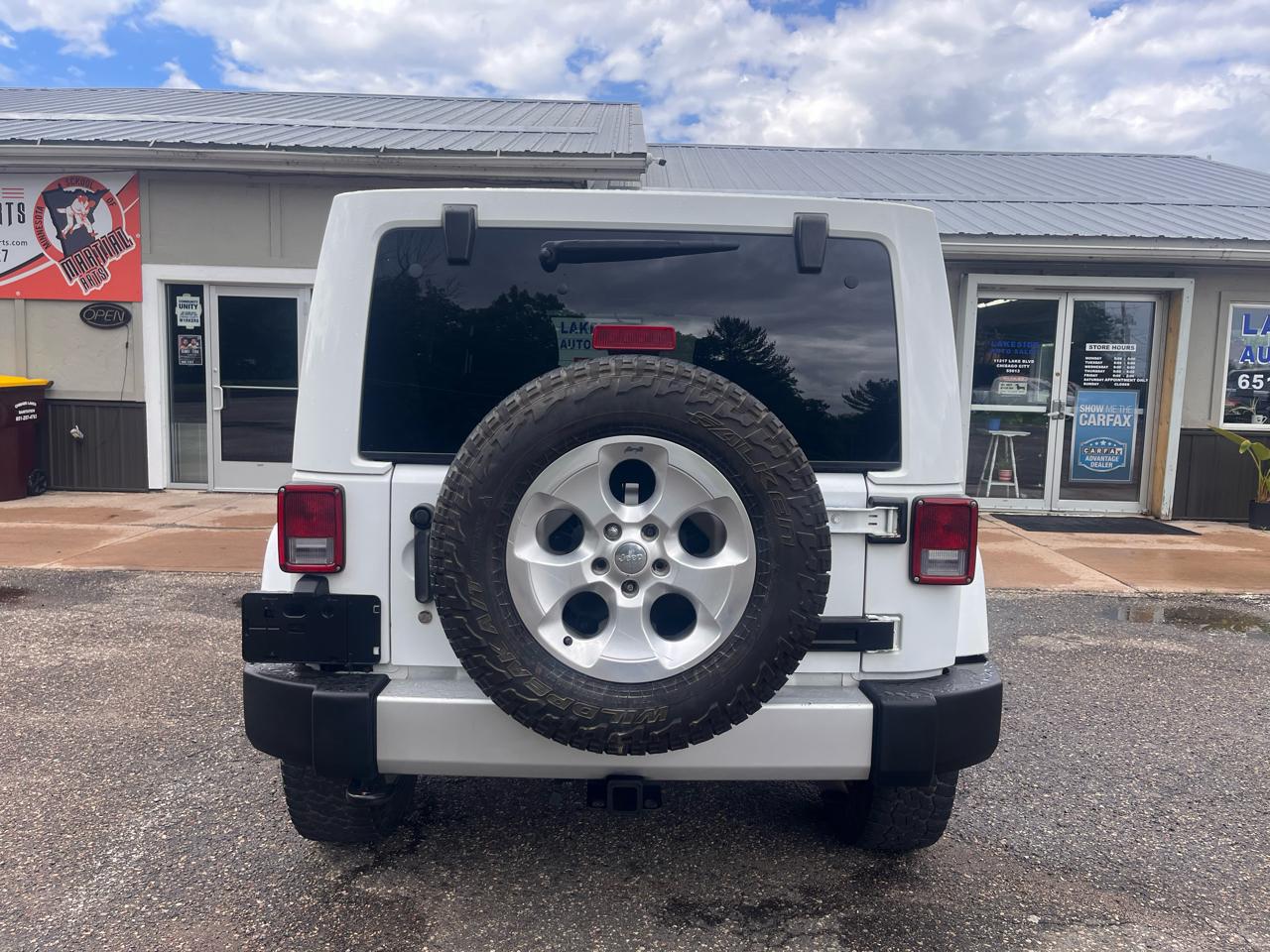 Jeep Wrangler Unlimited Sahara 4WD 2013