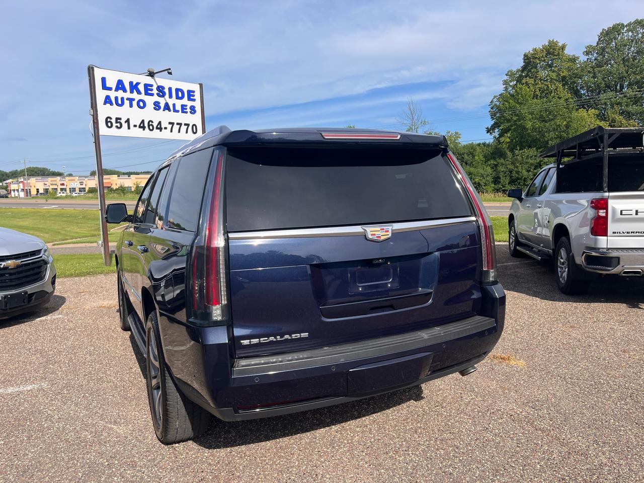Cadillac Escalade Luxury 4WD 2017