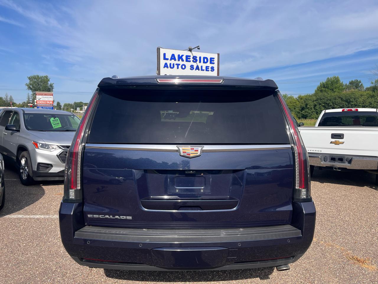 Cadillac Escalade Luxury 4WD 2017