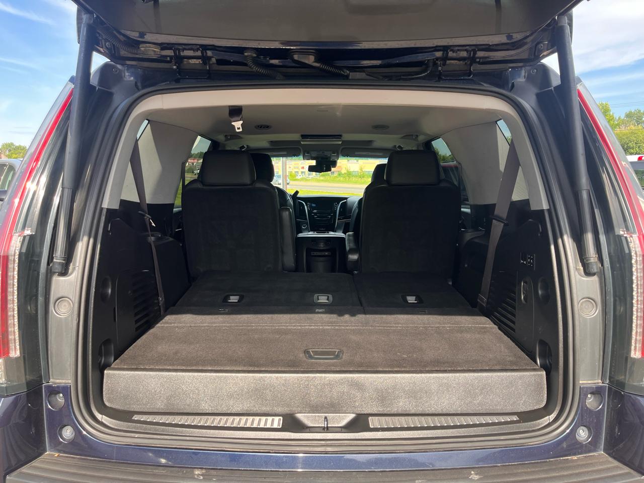 Cadillac Escalade Luxury 4WD 2017