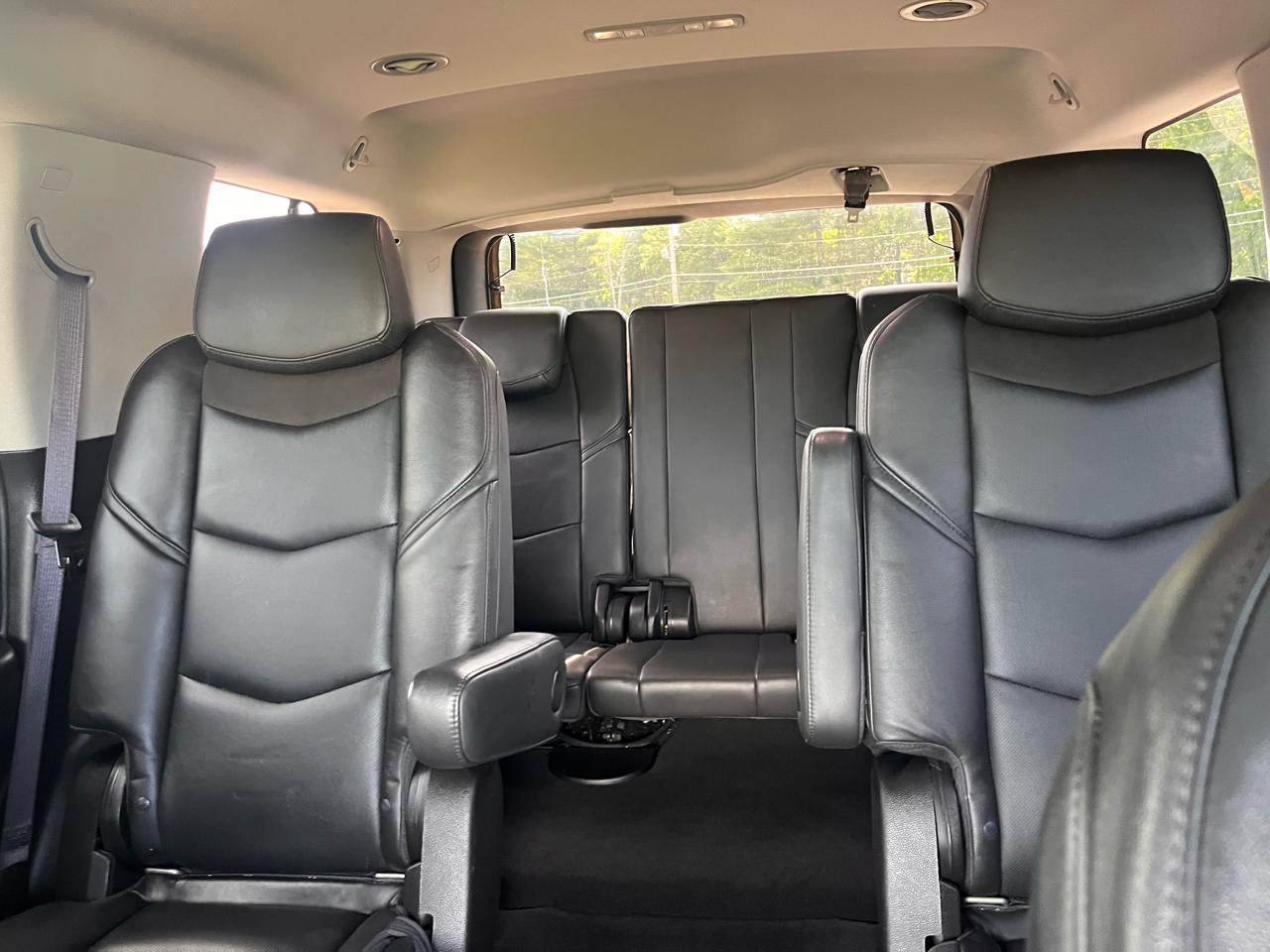 Cadillac Escalade Luxury 4WD 2017