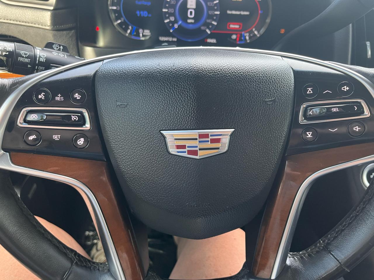 Cadillac Escalade Luxury 4WD 2017