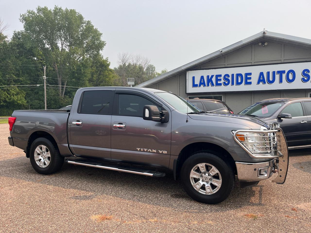 Nissan Titan 4x4 Crew Cab SV 2018