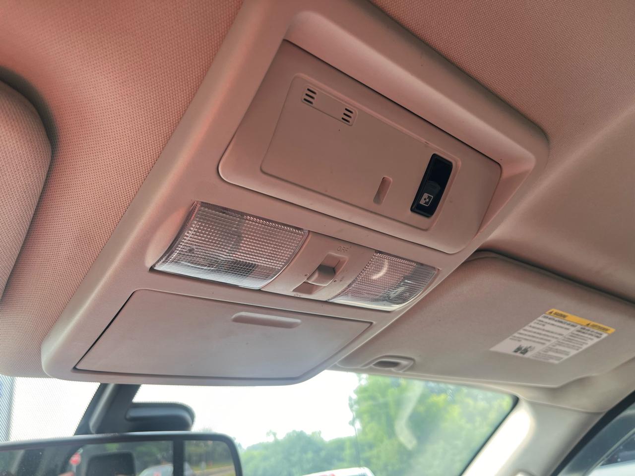 Nissan Titan 4x4 Crew Cab SV 2018