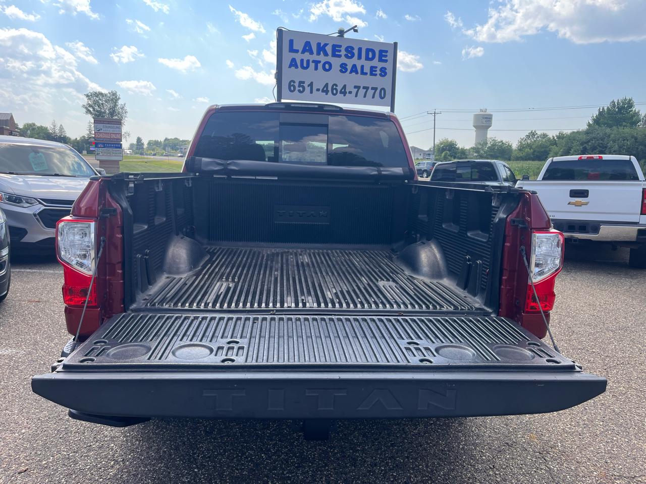 Nissan Titan 4x4 Crew Cab SV 2019
