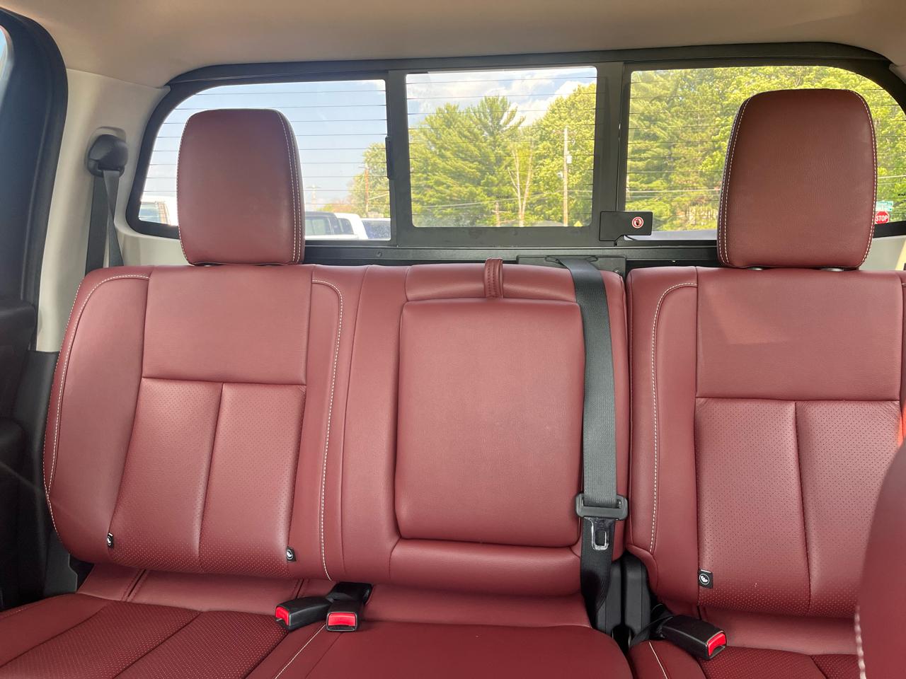 Nissan Titan 4x4 Crew Cab SV 2019