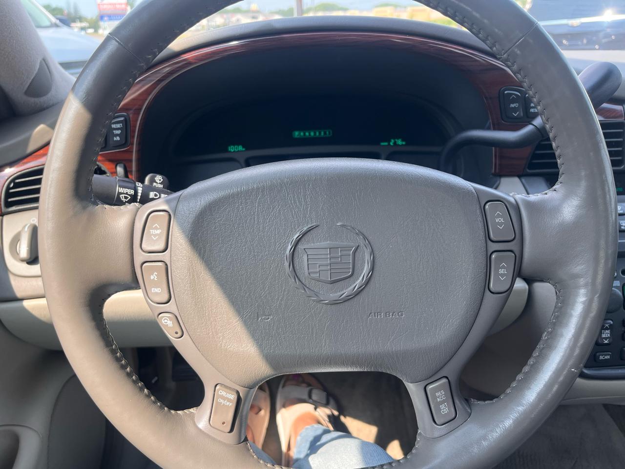 Cadillac DeVille Sedan 2005