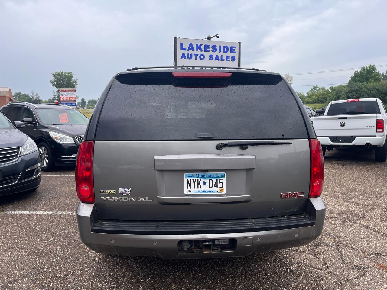 GMC Yukon XL 4dr 1500 4WD SLE 2007