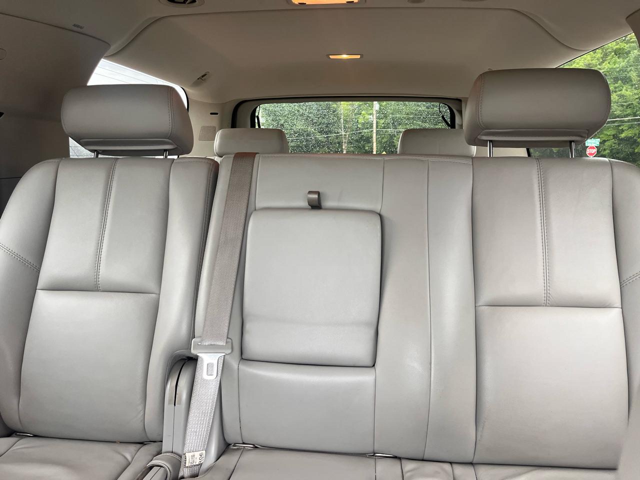 GMC Yukon XL 4dr 1500 4WD SLE 2007