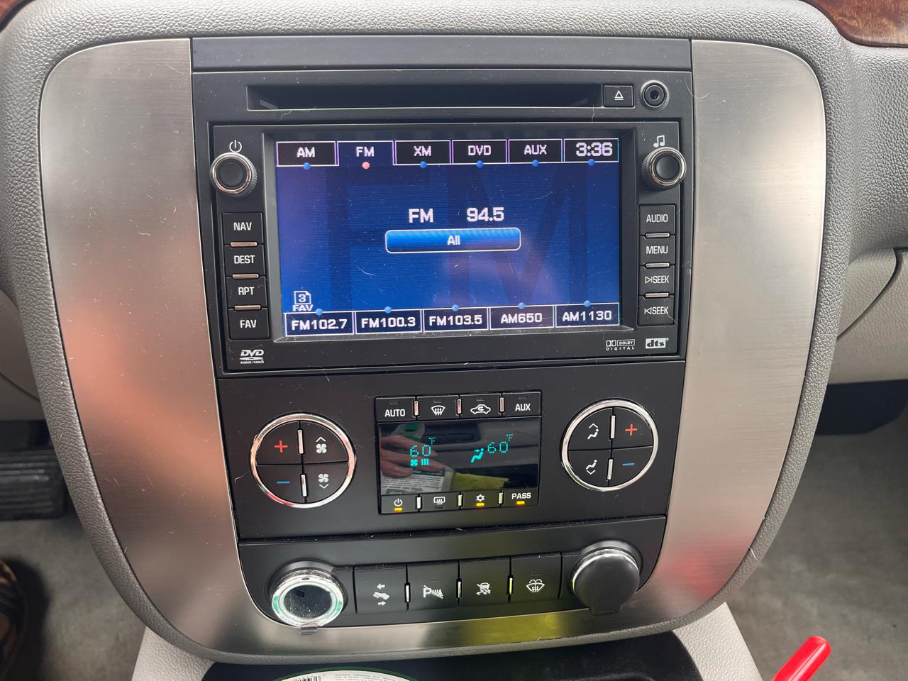GMC Yukon XL 4dr 1500 4WD SLE 2007