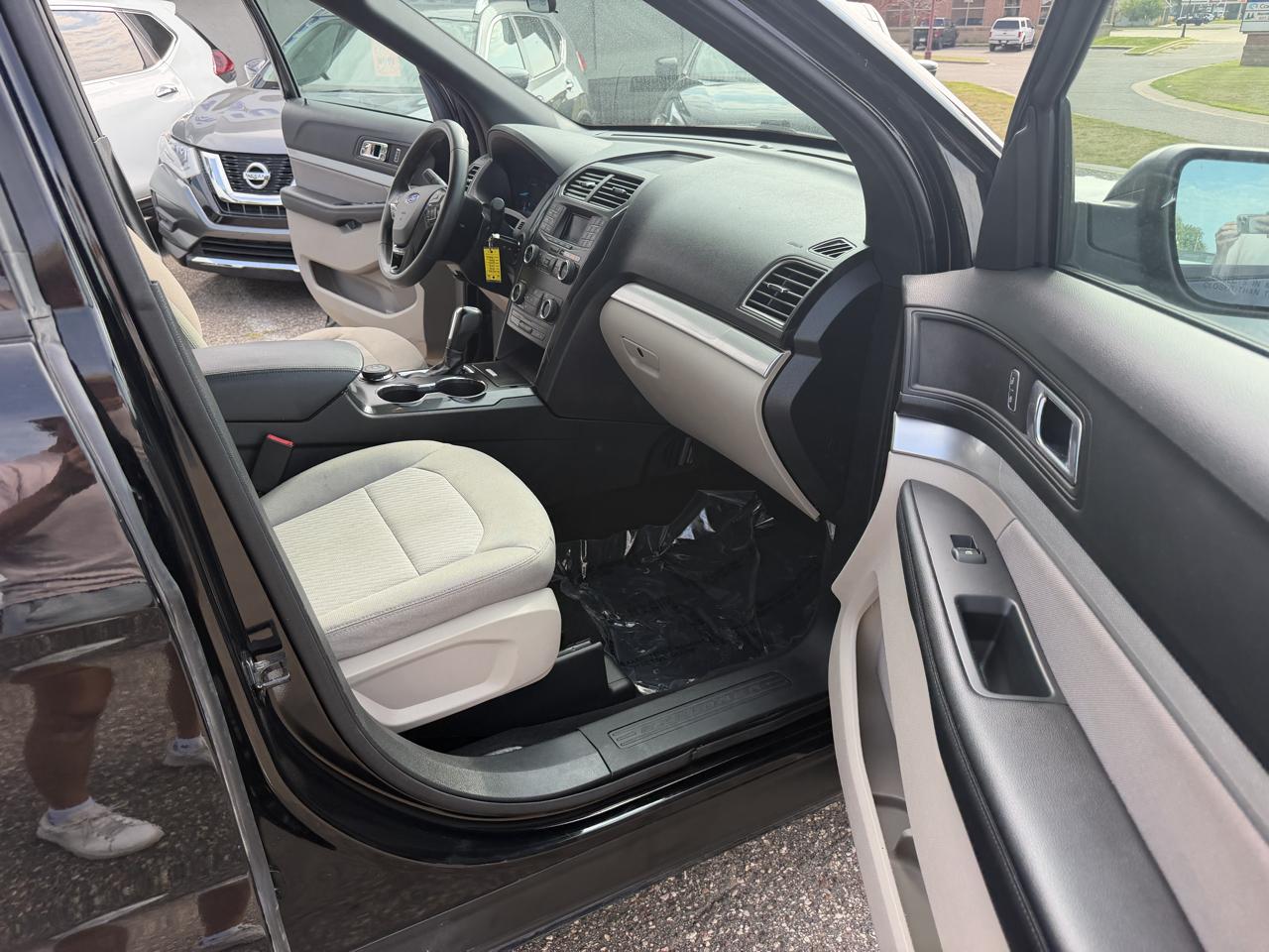 Ford Explorer Base 4WD 2018