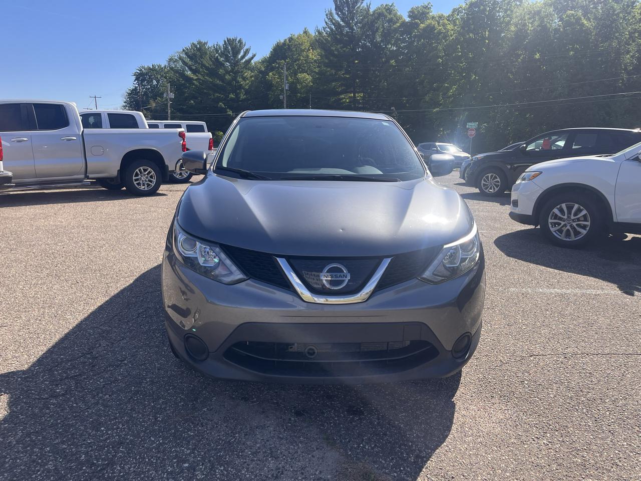 Nissan Rogue Sport S 2019