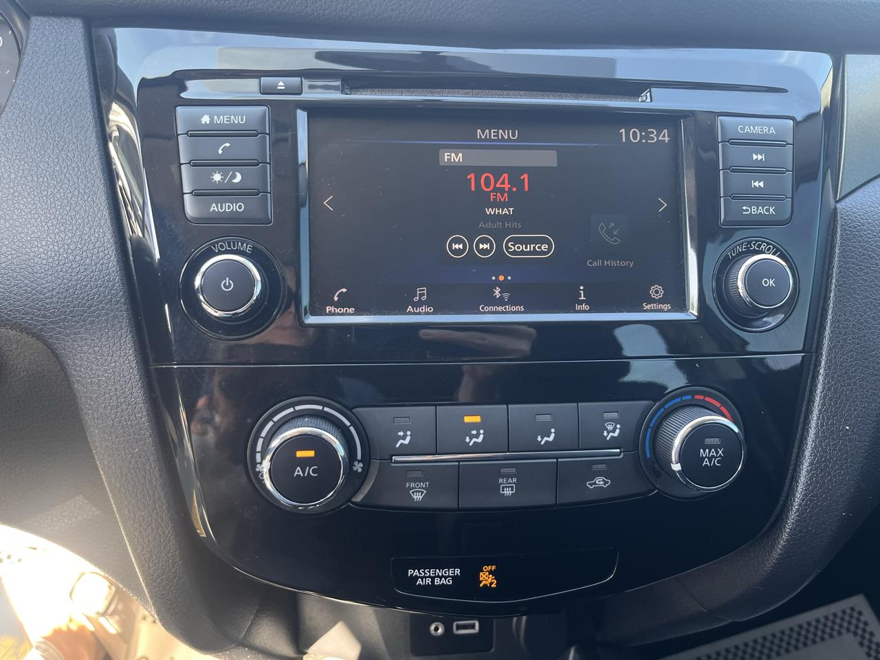 Nissan Rogue Sport S 2019