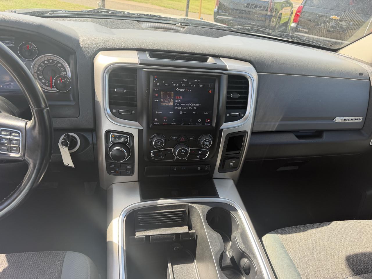 RAM 1500 Big Horn 4x4 Crew Cab 5'7" Box 2018