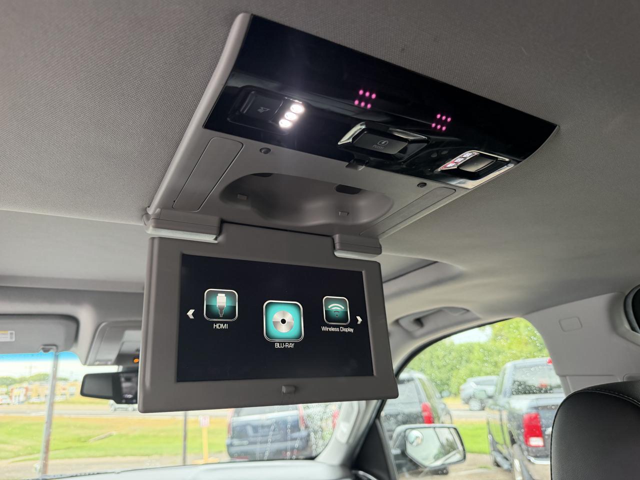 Chevrolet Suburban LT 4WD 2017