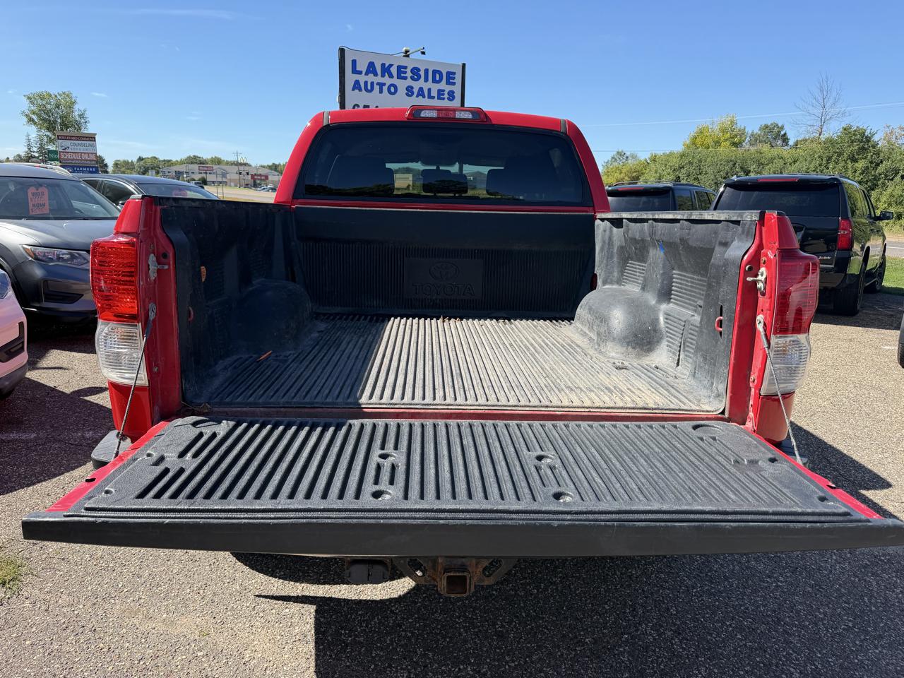 Toyota Tundra SR5 5.7L V8 CrewMax 4WD 2011