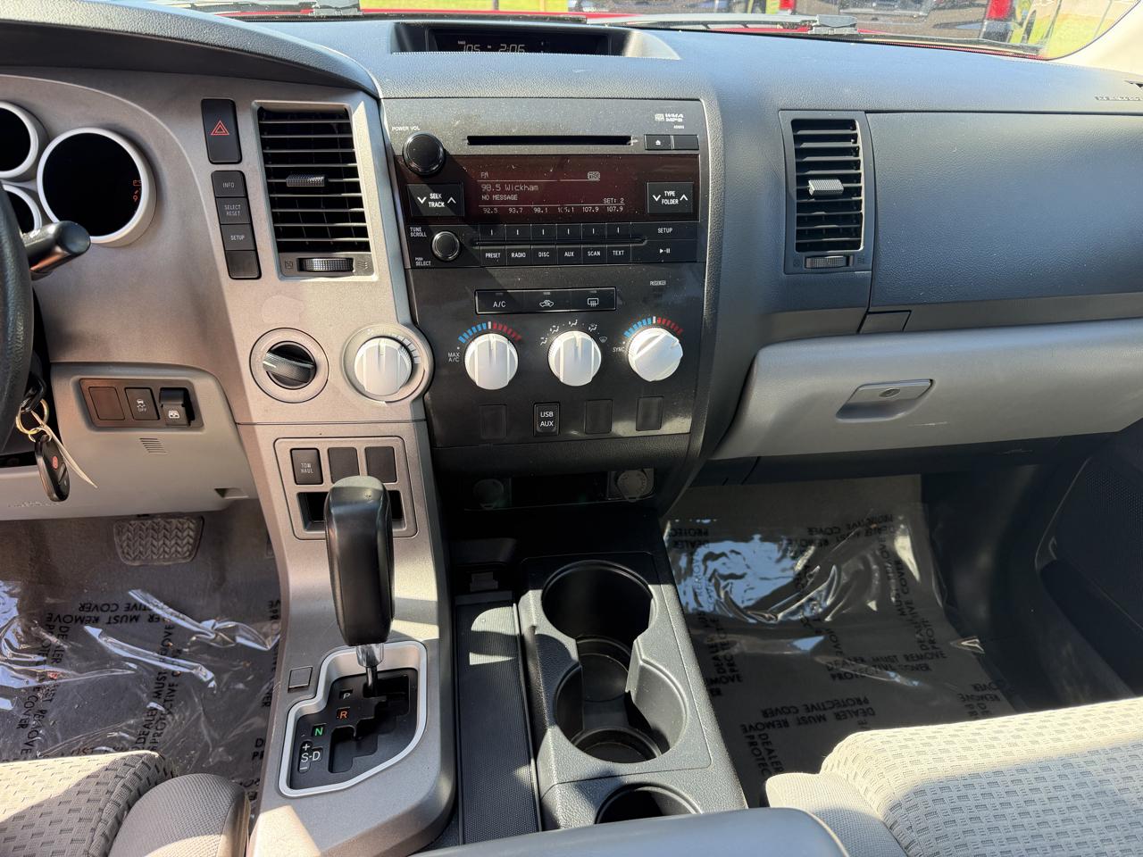 Toyota Tundra SR5 5.7L V8 CrewMax 4WD 2011