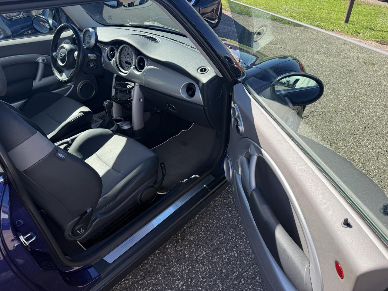 MINI Cooper Base 2005