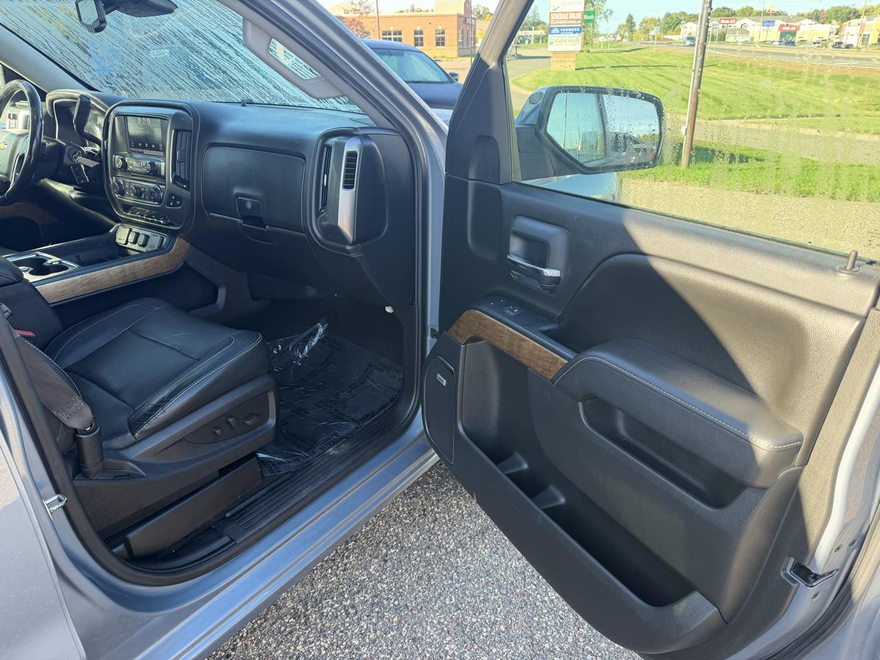 Chevrolet Silverado 1500 LTZ Crew Cab 4WD 2015