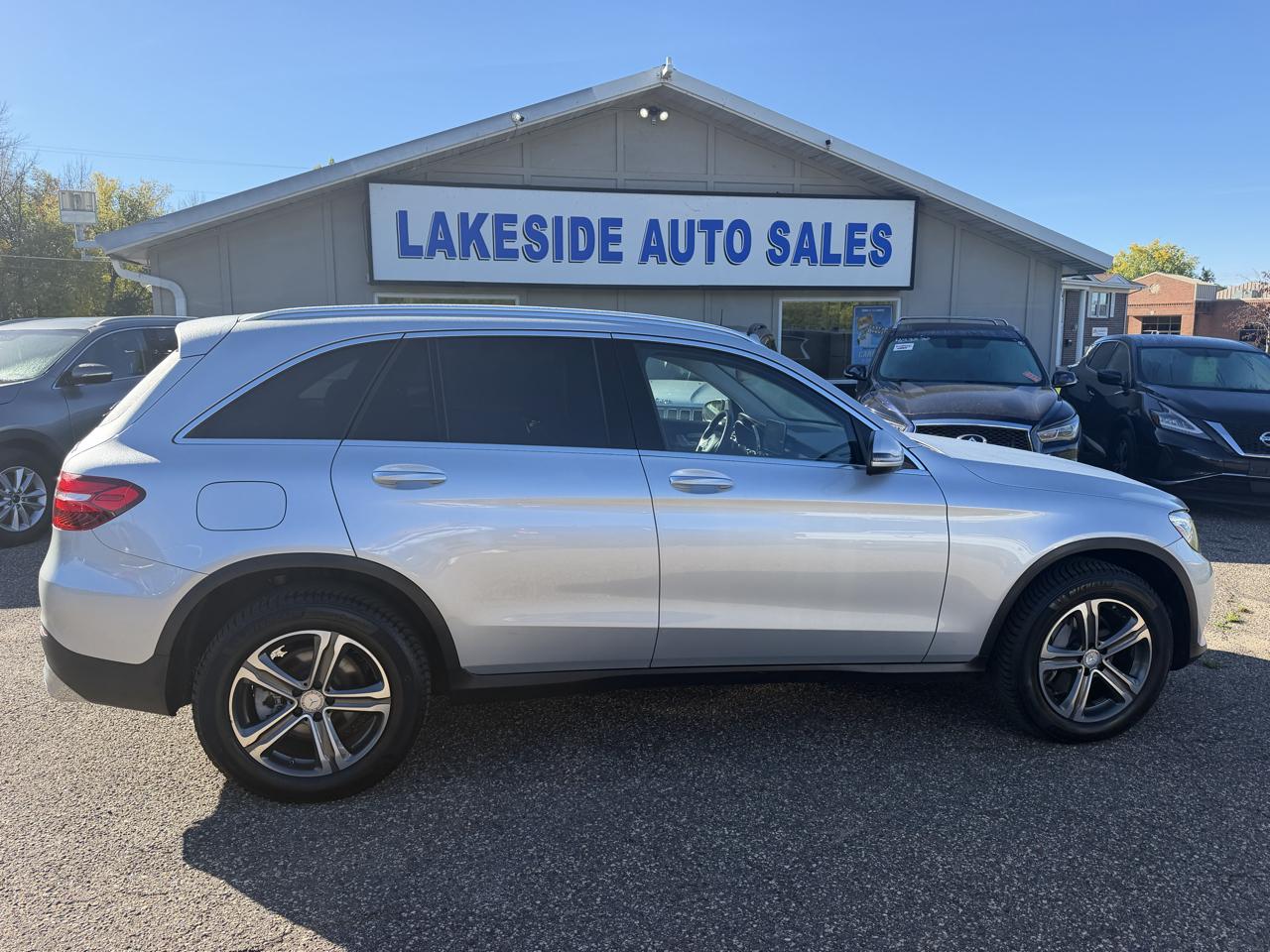 Mercedes-Benz GLC-Class GLC300 4MATIC 2016