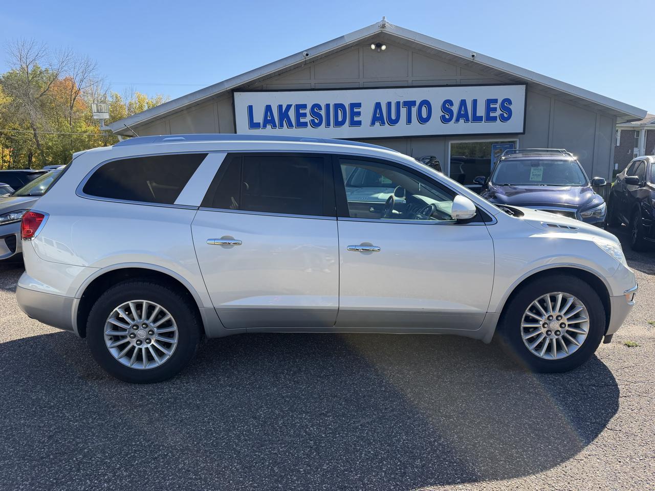 Buick Enclave Leather AWD 2012