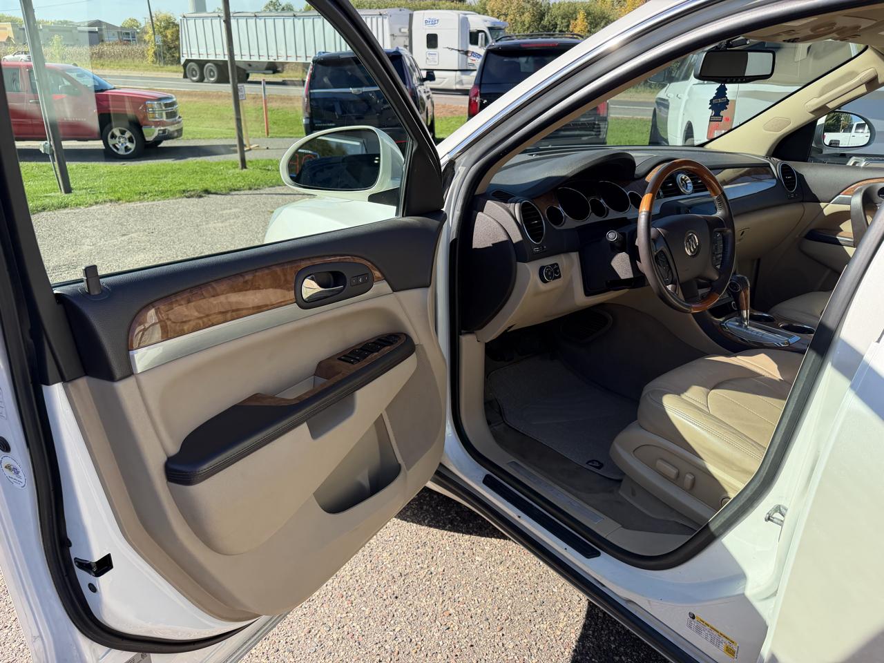 Buick Enclave Leather AWD 2012