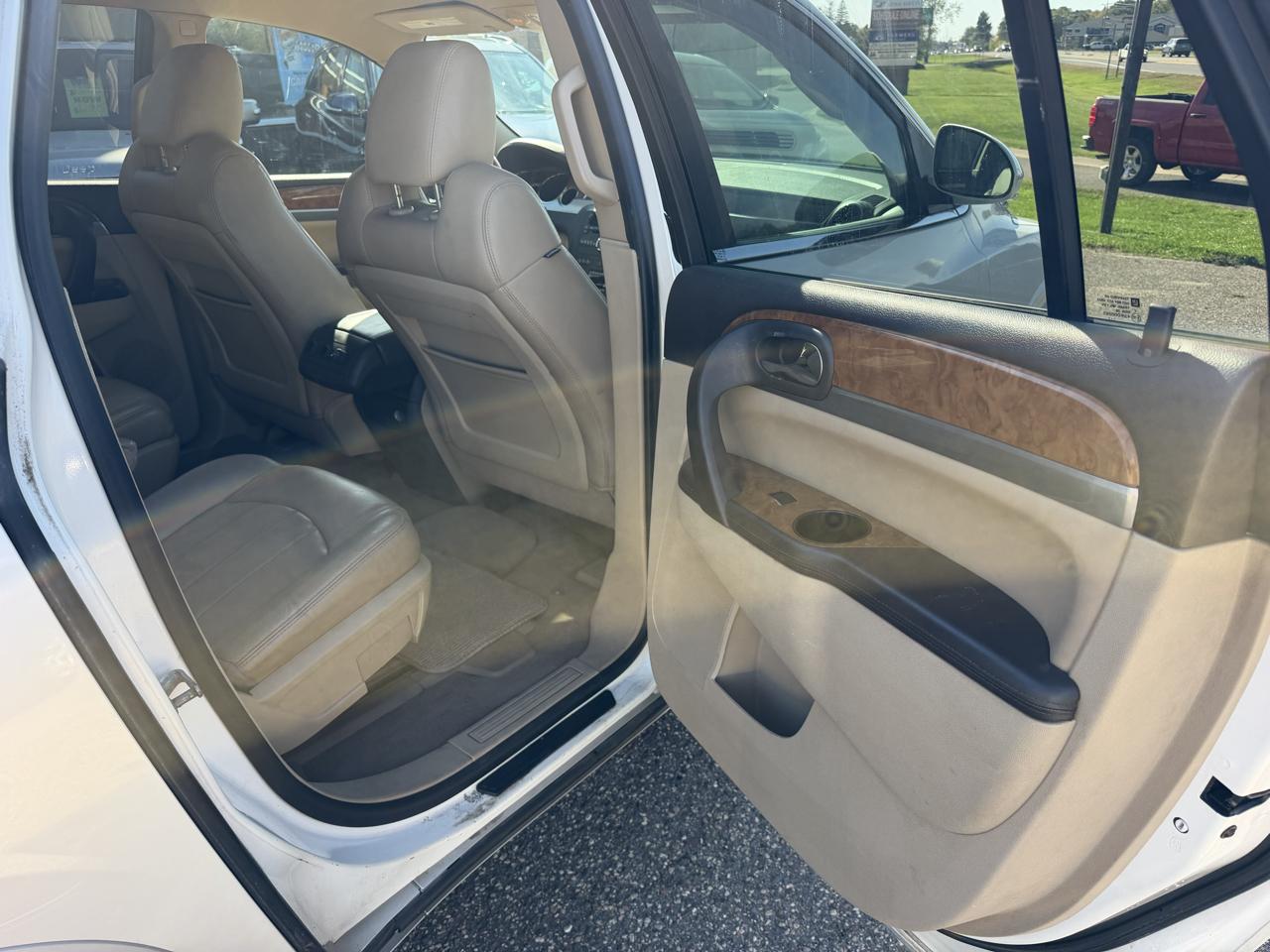 Buick Enclave Leather AWD 2012