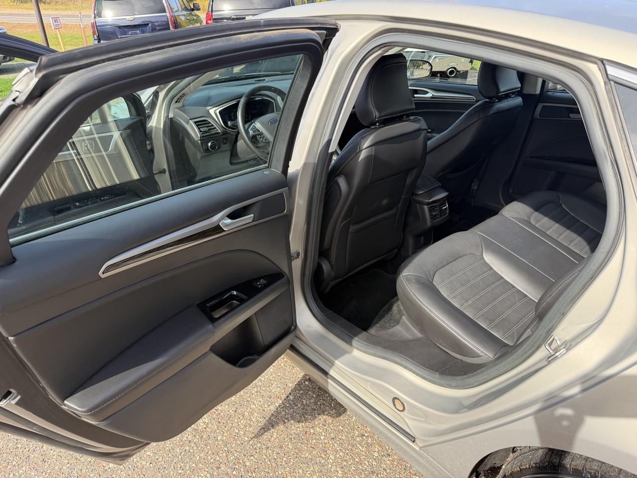 Ford Fusion SE AWD 2016
