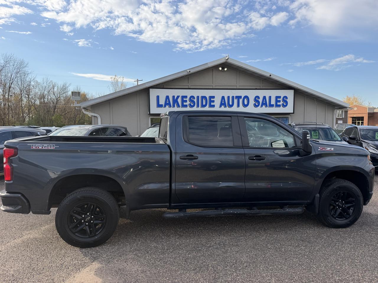 Chevrolet Silverado 1500 Limited LT Trail Boss Crew Cab Long Box 4WD 2022