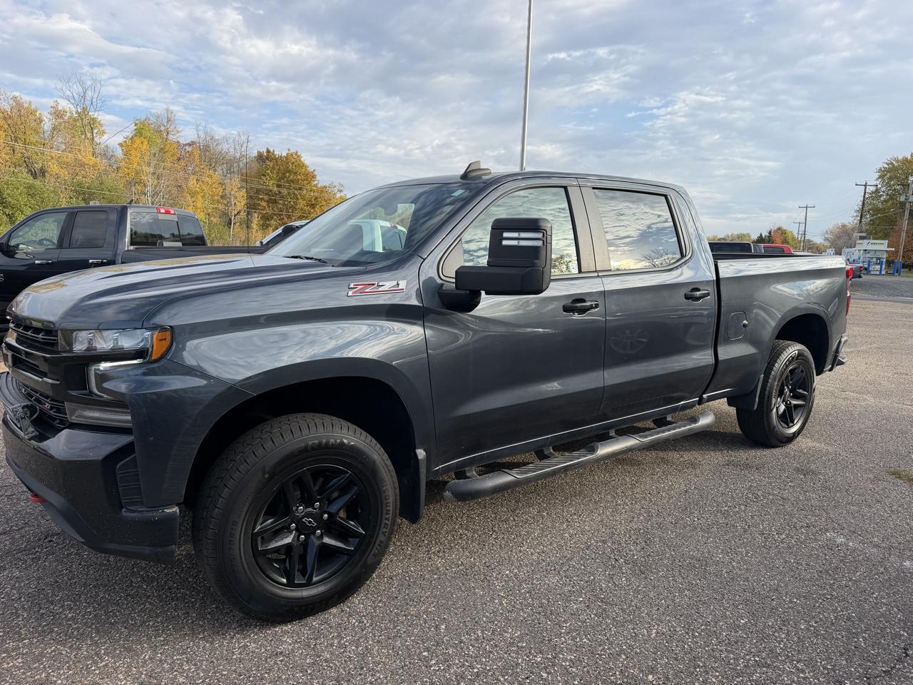 Chevrolet Silverado 1500 Limited LT Trail Boss Crew Cab Long Box 4WD 2022