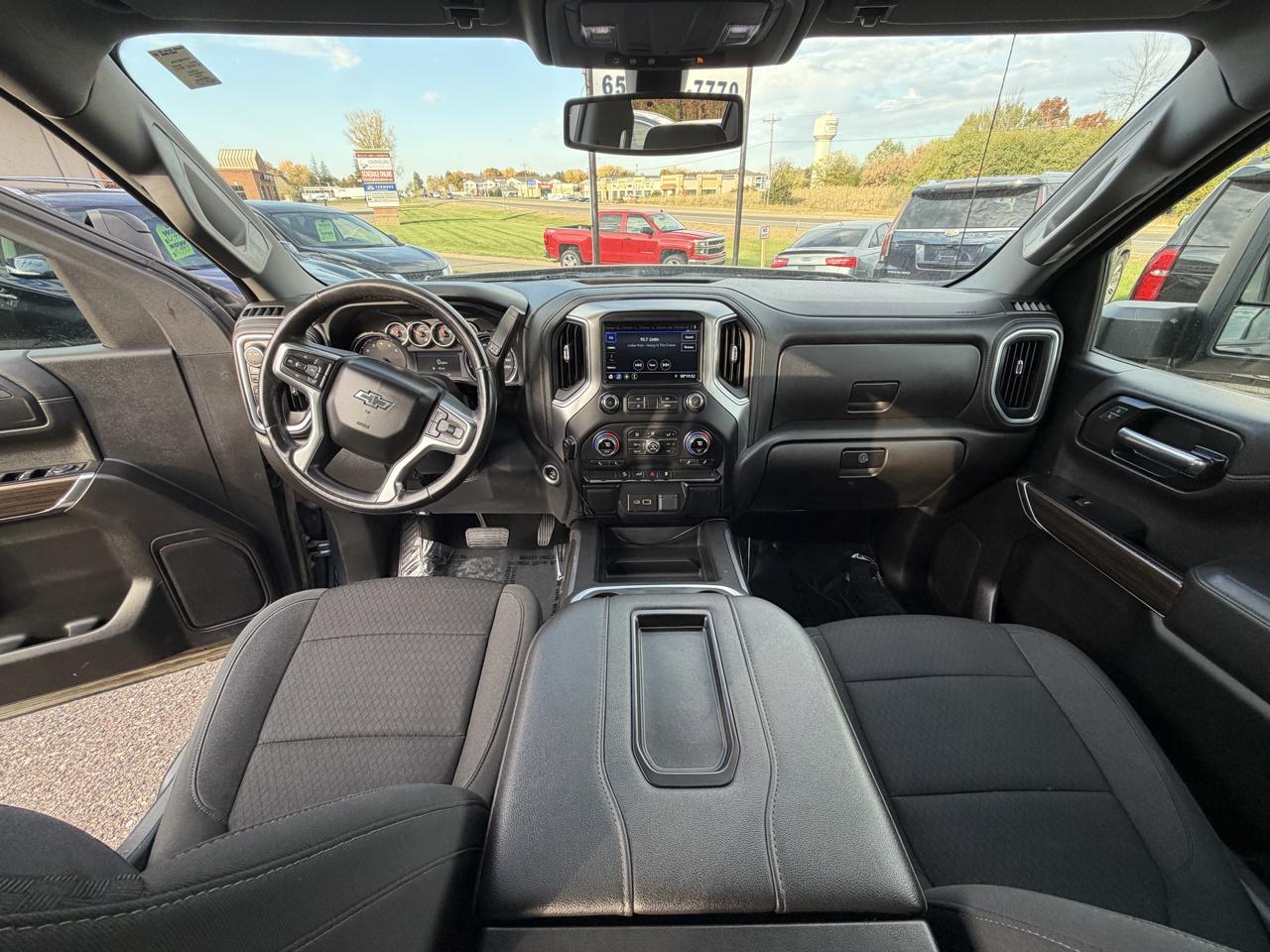 Chevrolet Silverado 1500 Limited LT Trail Boss Crew Cab Long Box 4WD 2022