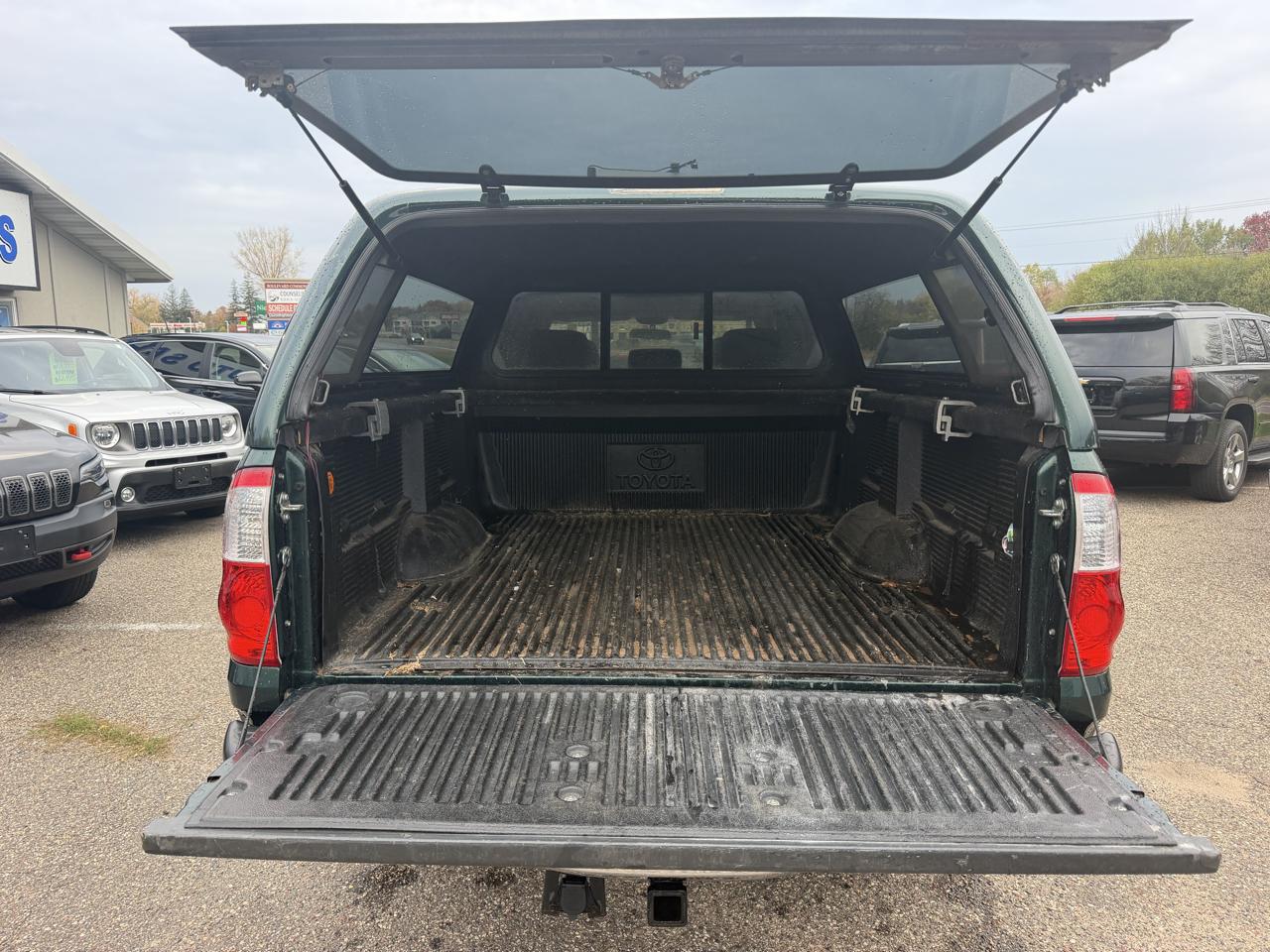 Toyota Tundra SR5 V8 4WD 2004