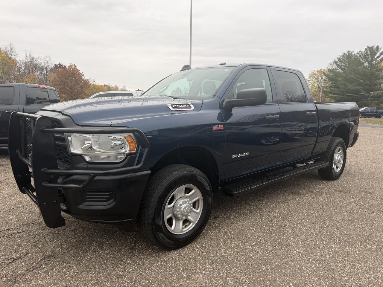 RAM 2500 Tradesman Crew Cab SWB 4WD 2022