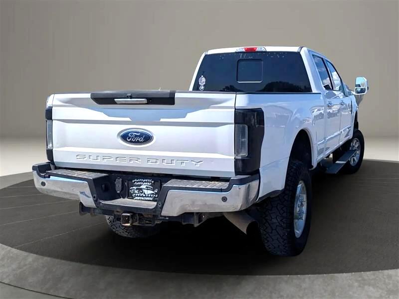 2017 Ford F-250 Lariat photo 4