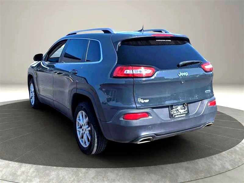 2018 Jeep Cherokee Latitude photo 3