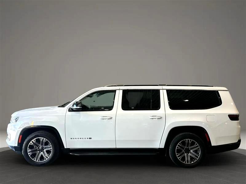 2023 Jeep Wagoneer L Series II photo 2