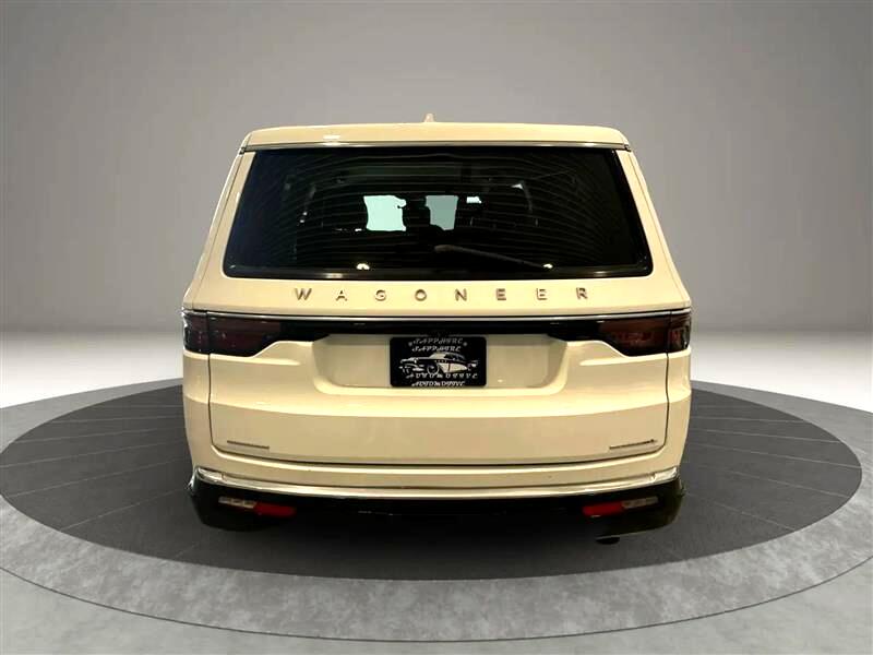2023 Jeep Wagoneer L Series II photo 4