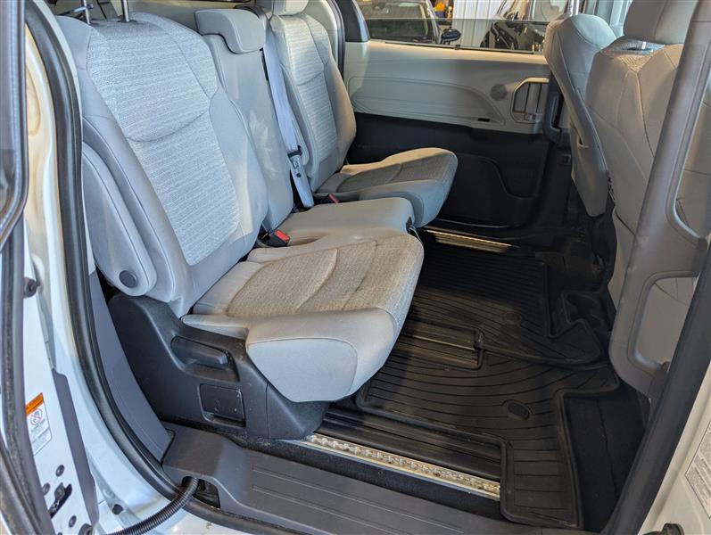 Toyota Sienna LE 8-Passenger AWD 2022
