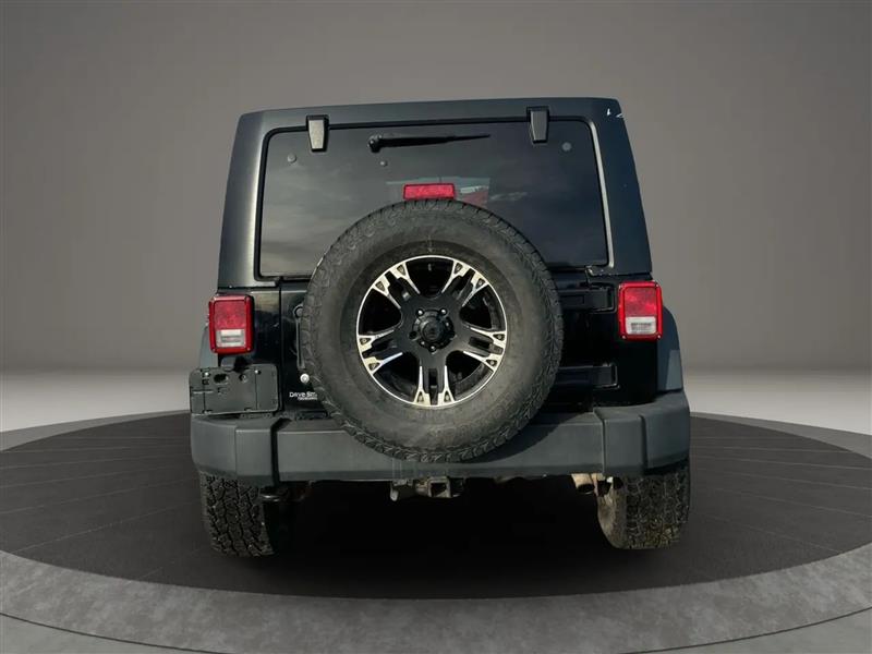2013 Jeep Wrangler Unlimited Sport photo 4