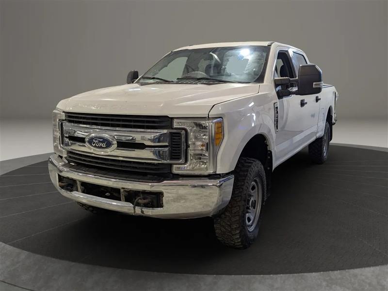 2018 Ford F-350 SD XLT Crew Cab 4WD