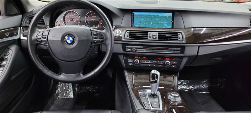 BMW 5-Series  2013