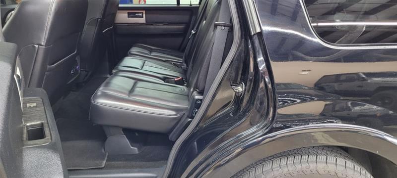 Ford Expedition photo 6