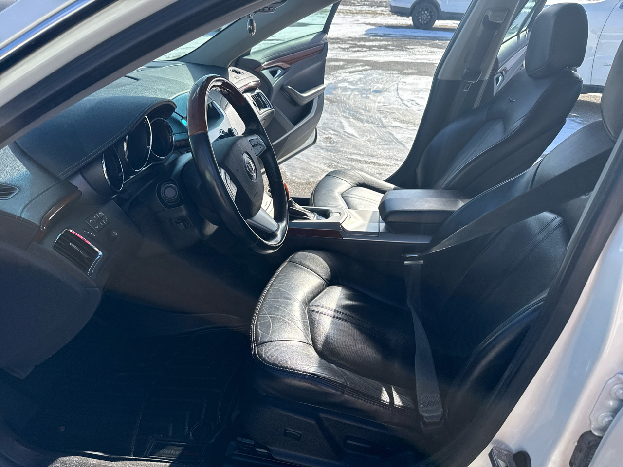 Cadillac CTS 3.6L Premium AWD w/Navi 2011