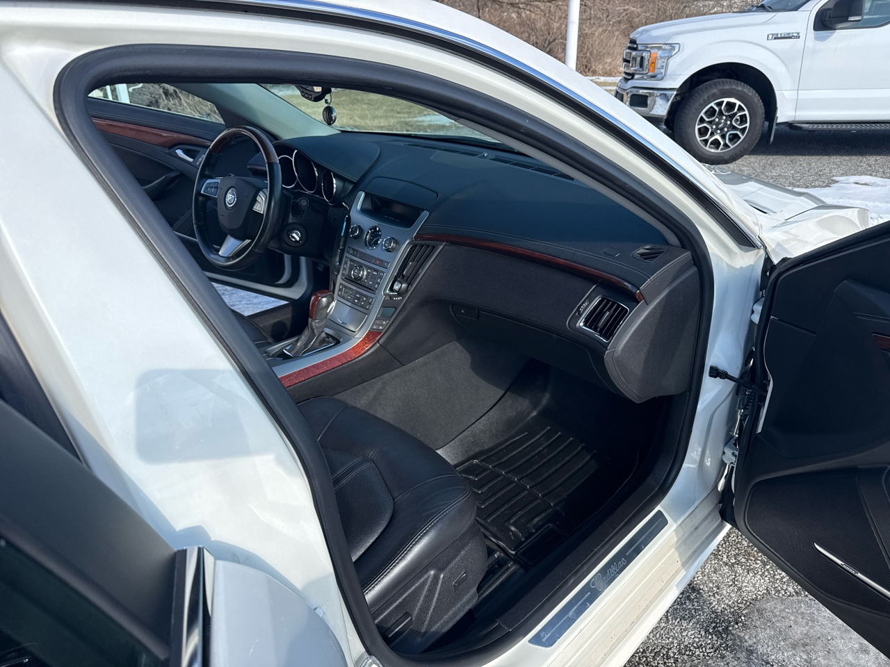 Cadillac CTS 3.6L Premium AWD w/Navi 2011