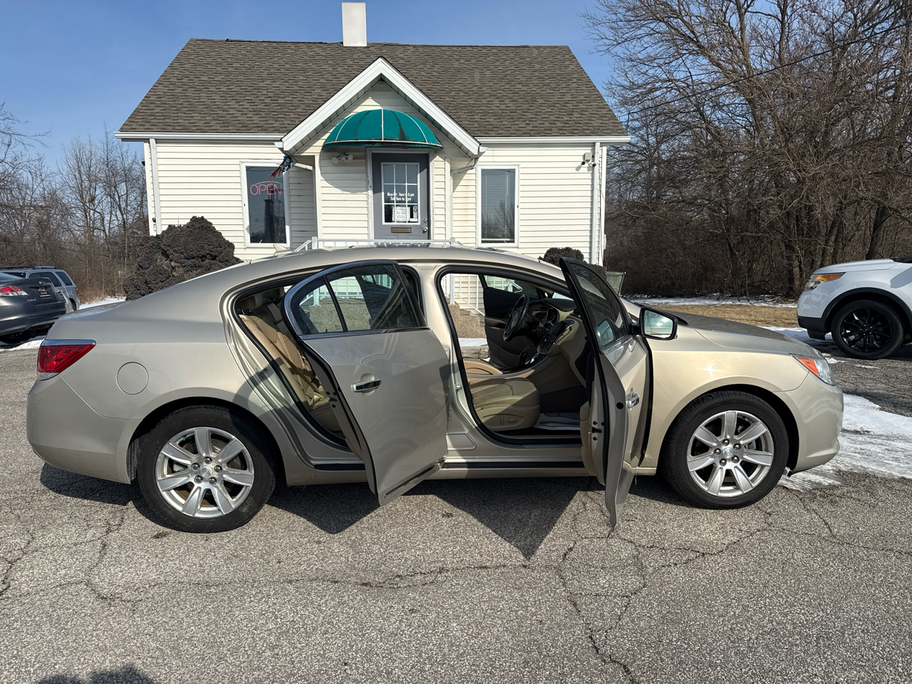 Buick LaCrosse  2012